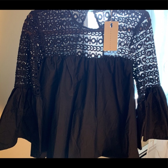 ENDLESS ROSE EMBROIDERY TOP - Picture 3 of 7